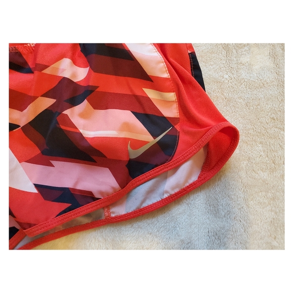 Nike dry fit athletic shorts - Picture 2 of 12